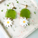 Daisy Chain Brooke Earrings- Olive