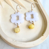 Quartz Elyn Earrings- White