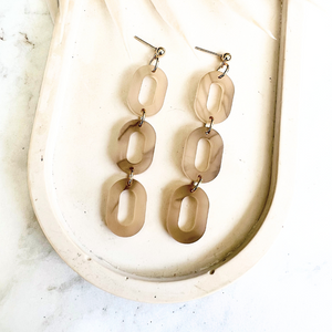 Quartz Maggie Earrings- Smokey