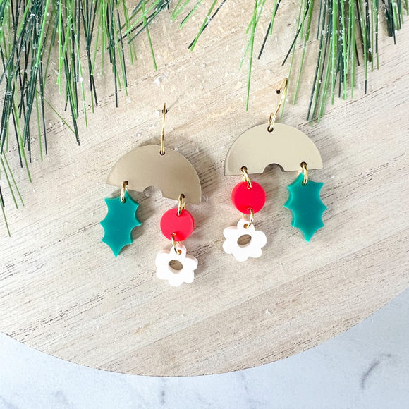 Holiday Mistletoe Cora Earrings